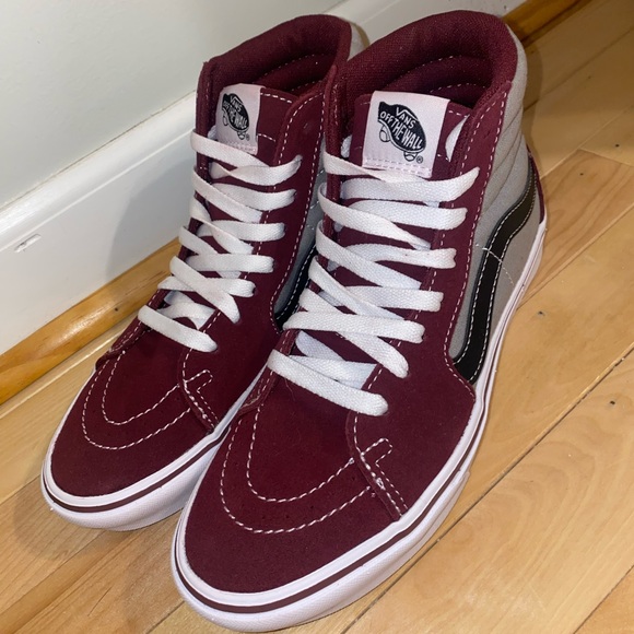 Vans - Picture 3 of 5